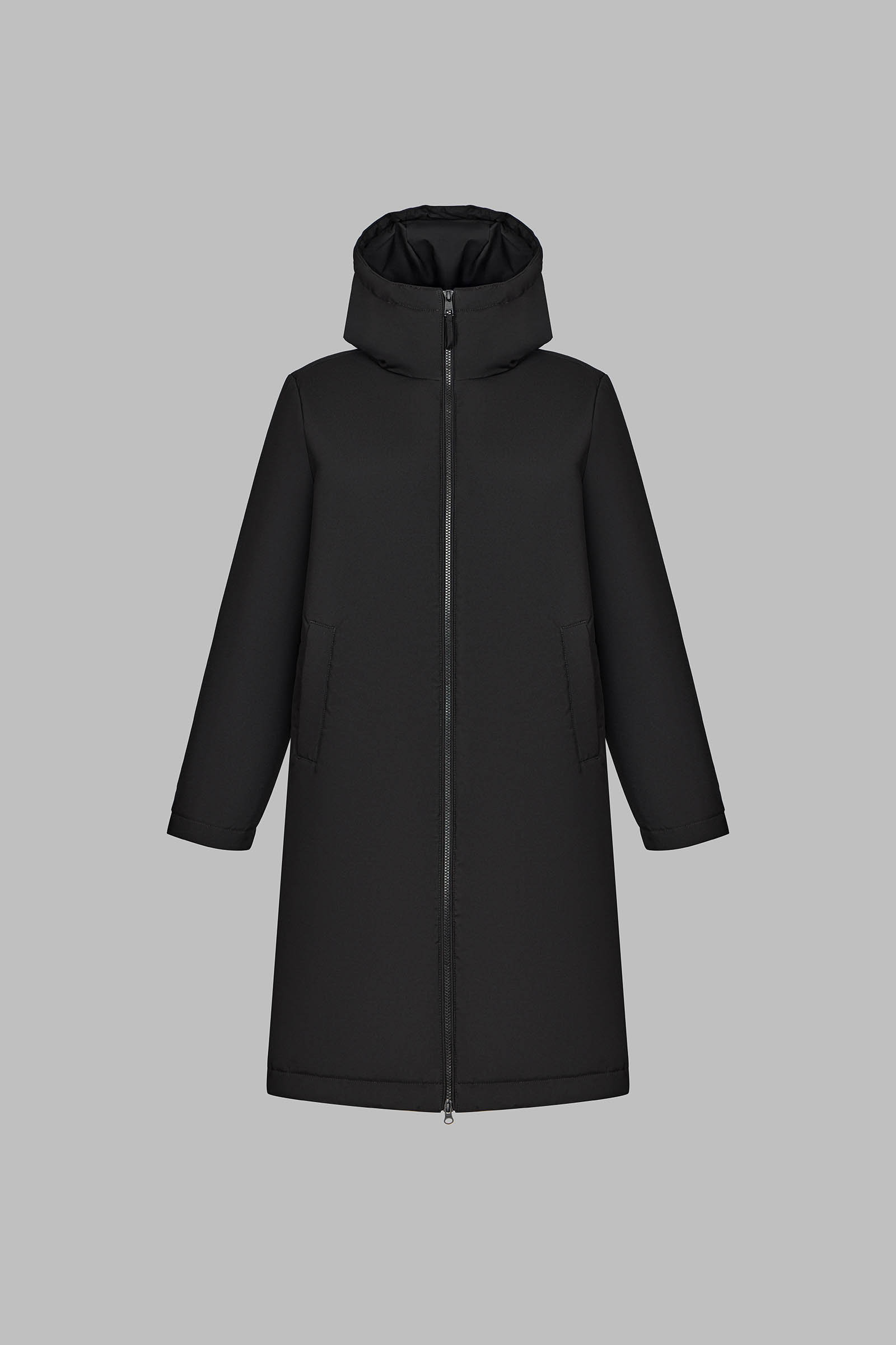 Утепленное пальто с капюшоном
