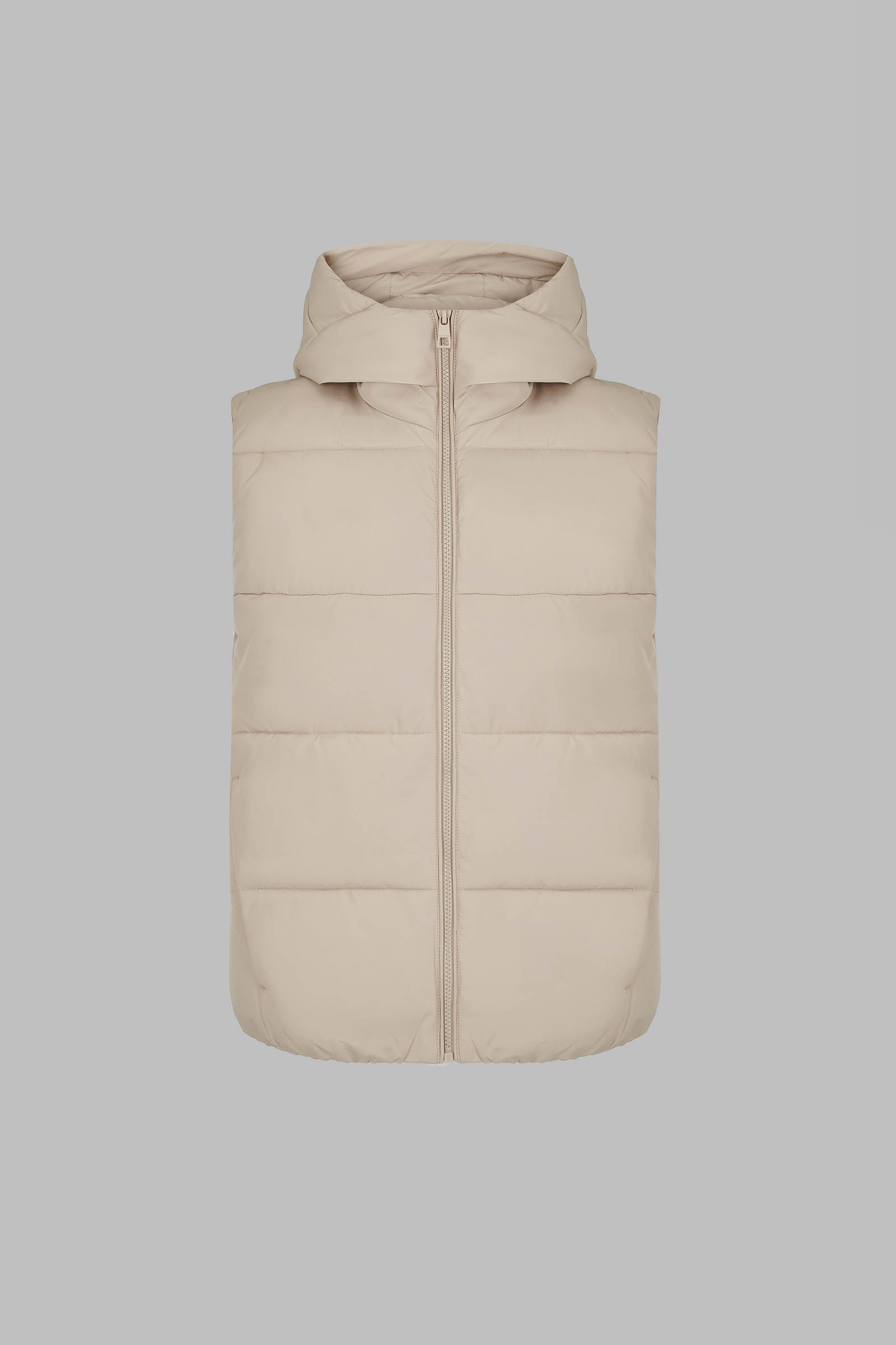 Стеганый жилет с капюшоном