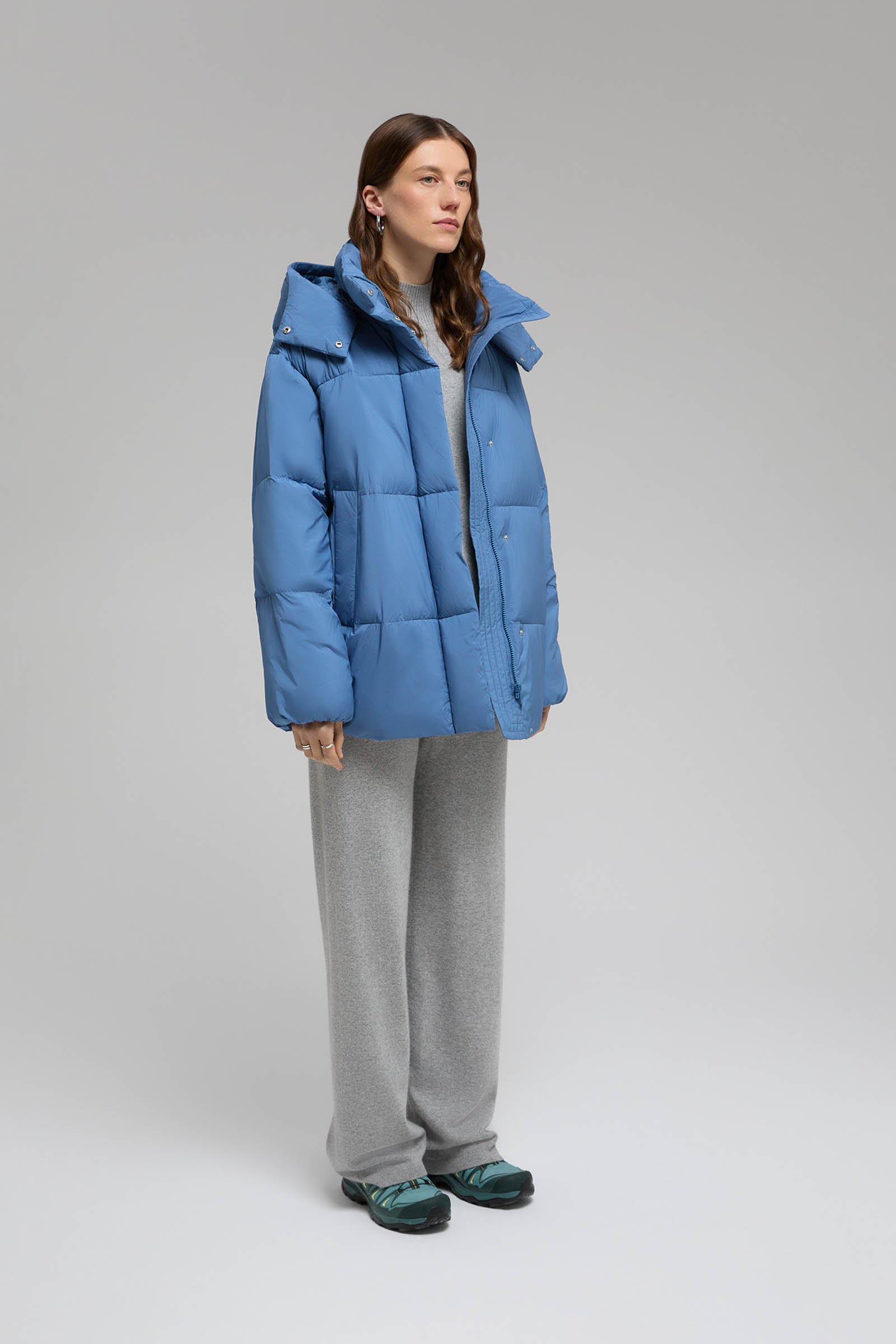 Стеганая куртка с капюшоном