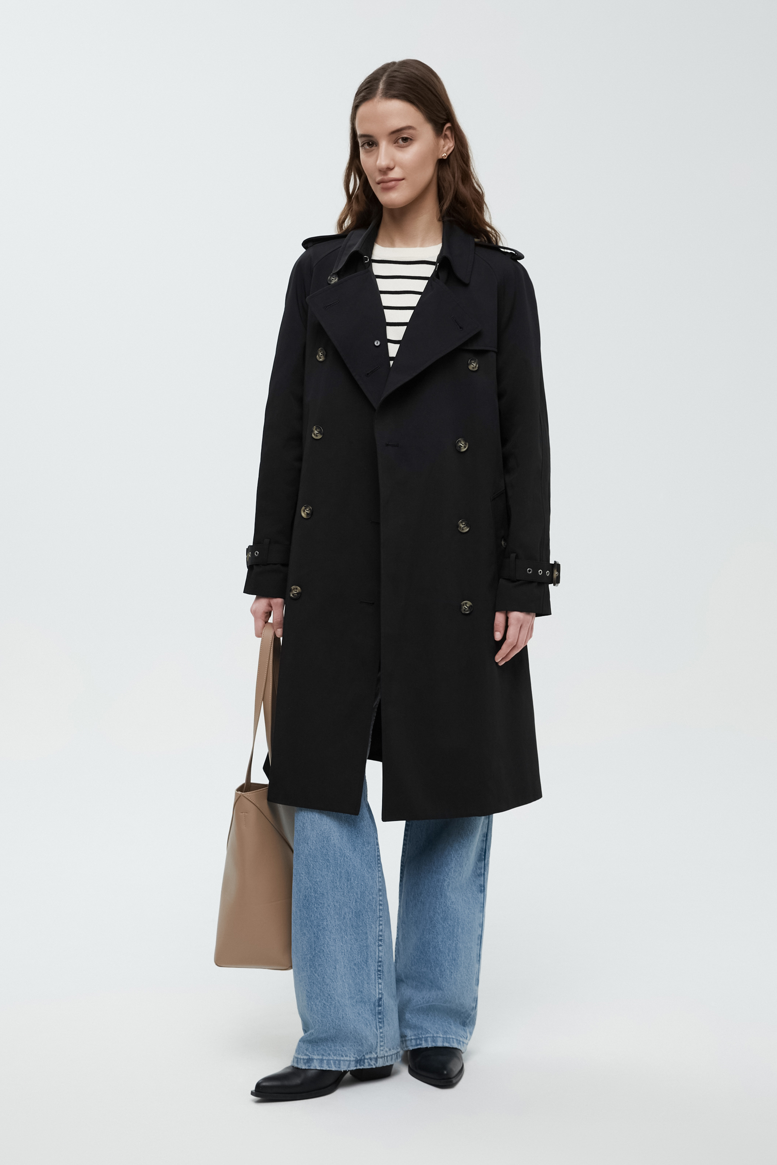 Двубортный тренч с рукавом реглан