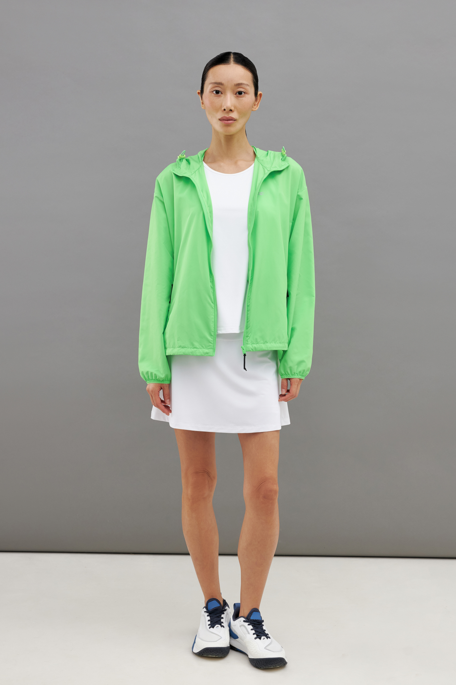 Ветровка с капюшоном из капсулы Sport