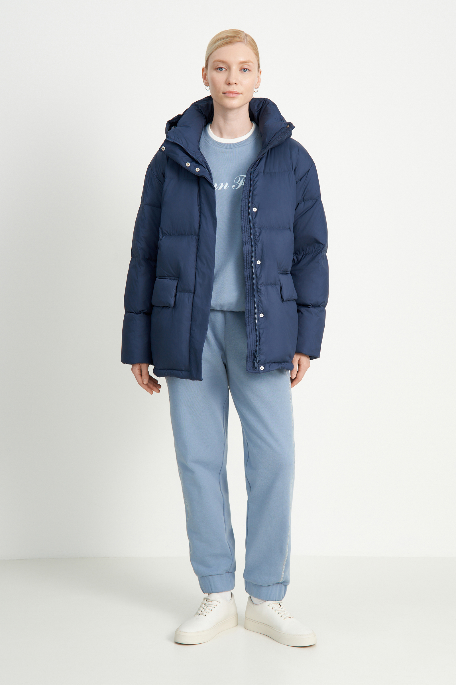 Пуховик со съемным капюшоном