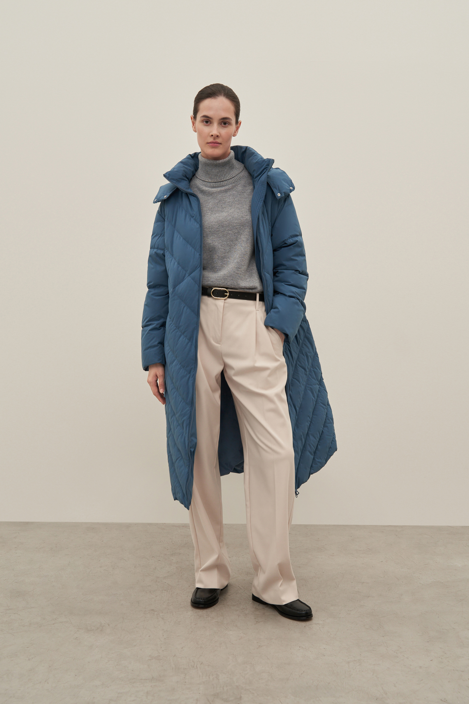 Пальто с утиным пухом силуэта трапеция
