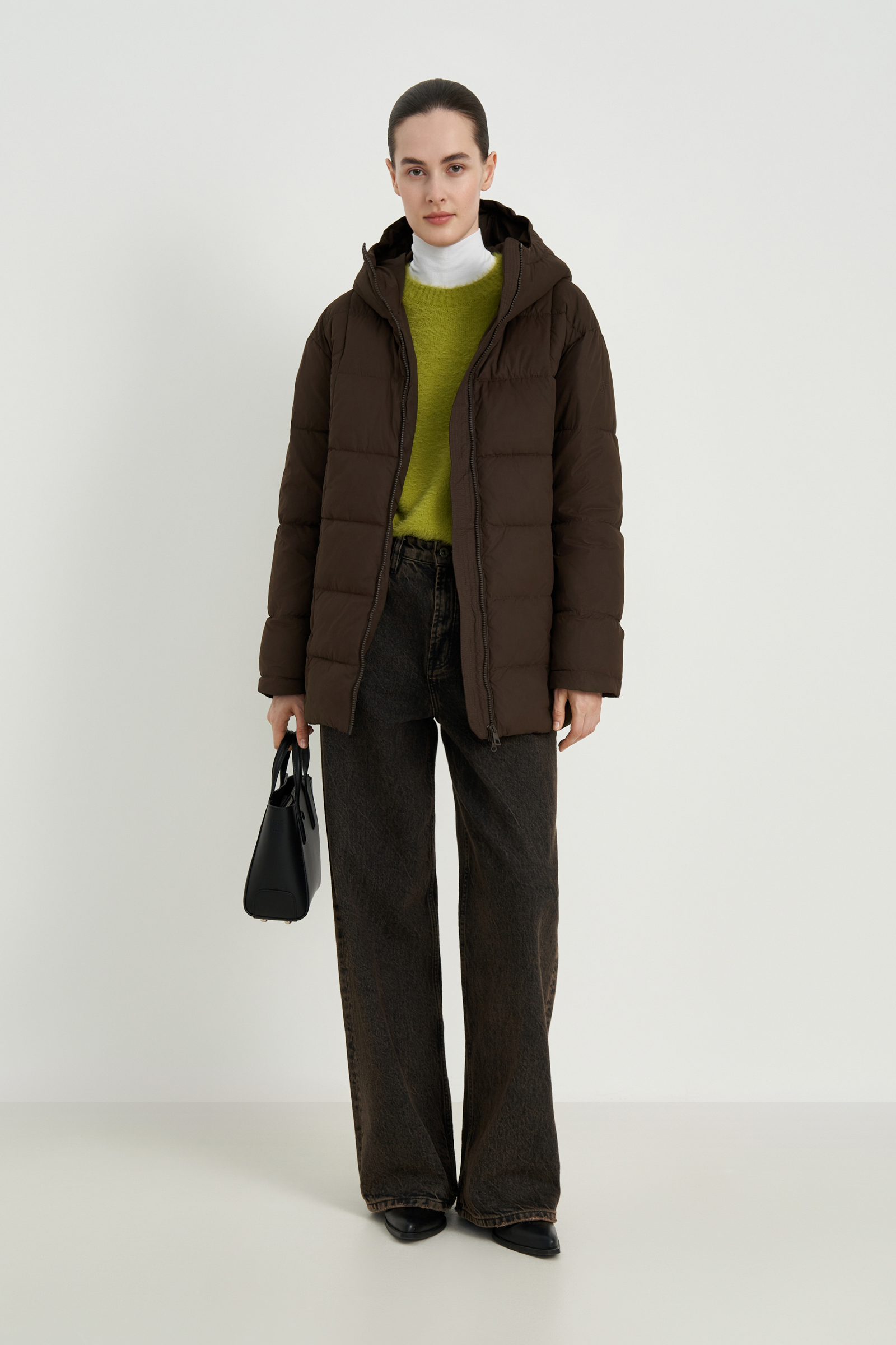 Утепленная куртка прямого силуэта