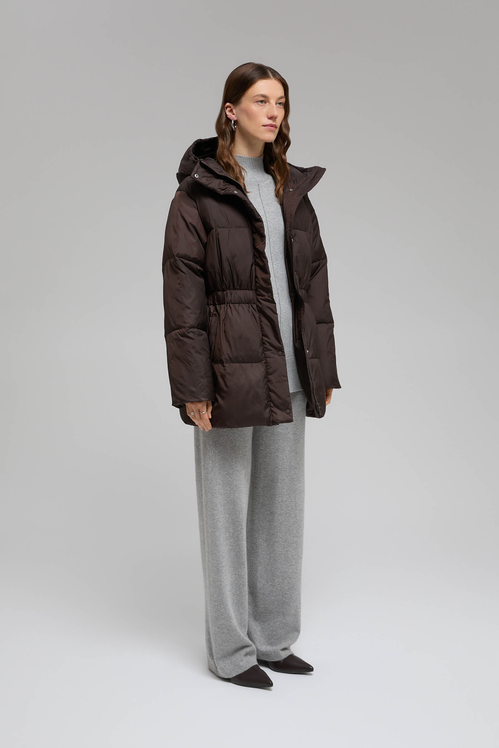 Стеганая куртка приталенного кроя