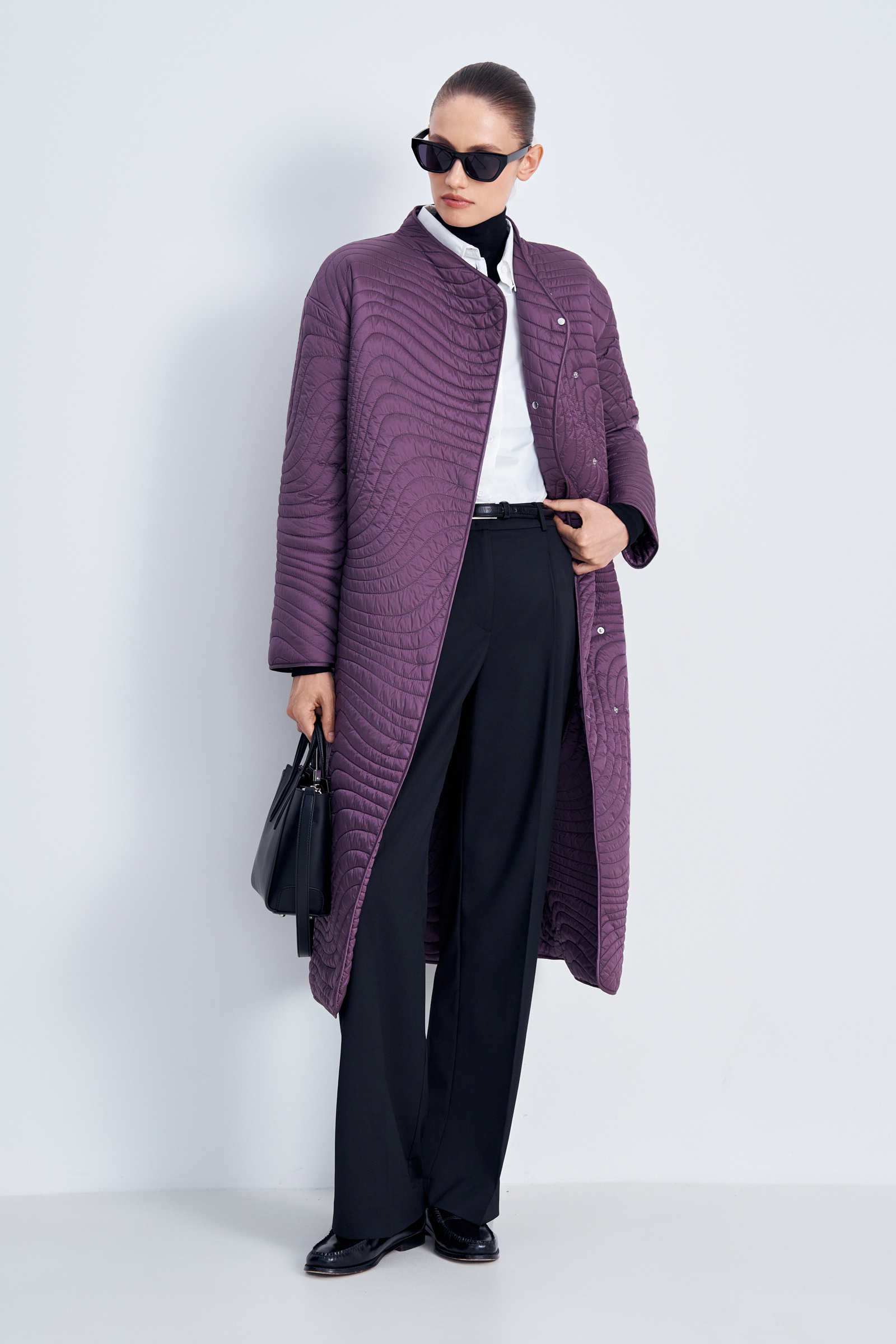 Двубортное утепленное пальто с воротником-стойкой