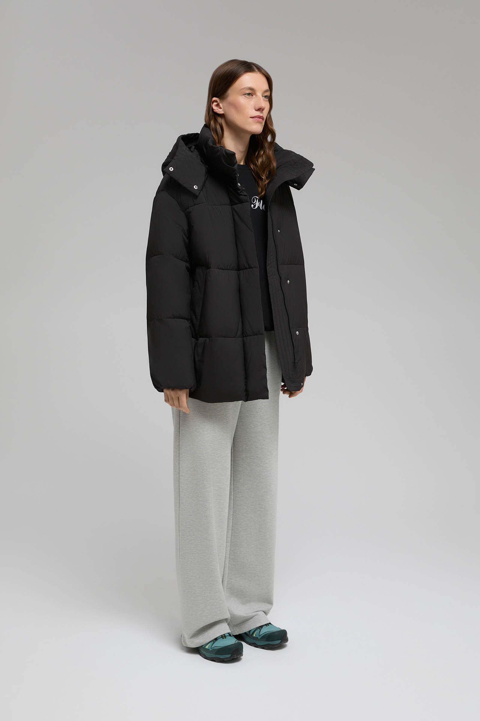 Стеганая куртка с капюшоном