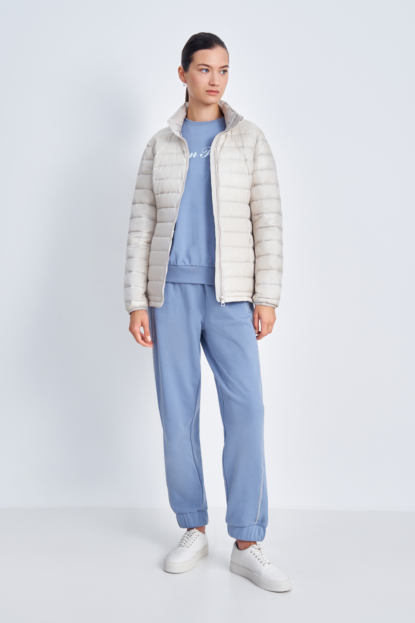 Куртка стеганая с наполнителем из натурального пуха