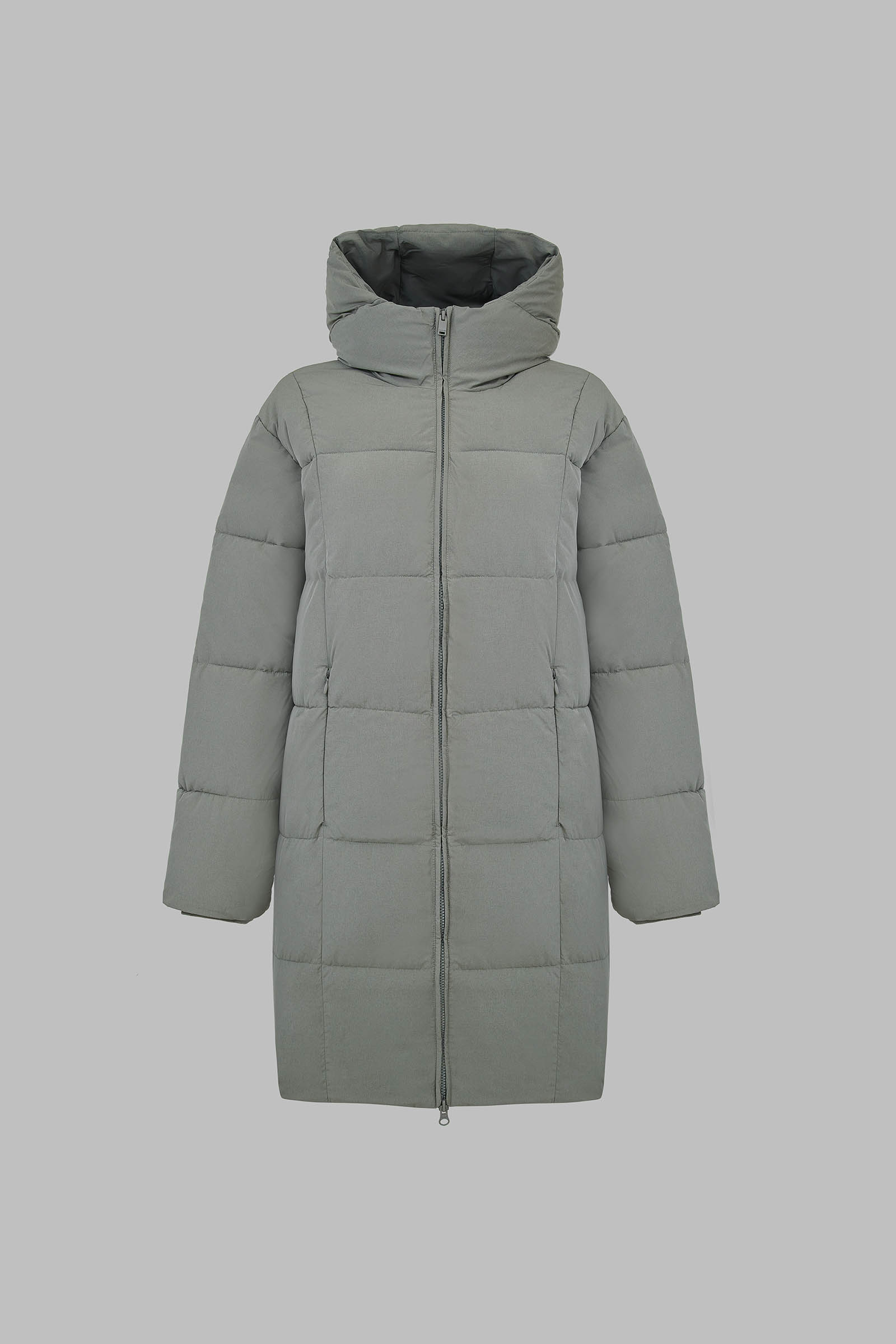 Длинный пуховик с капюшоном