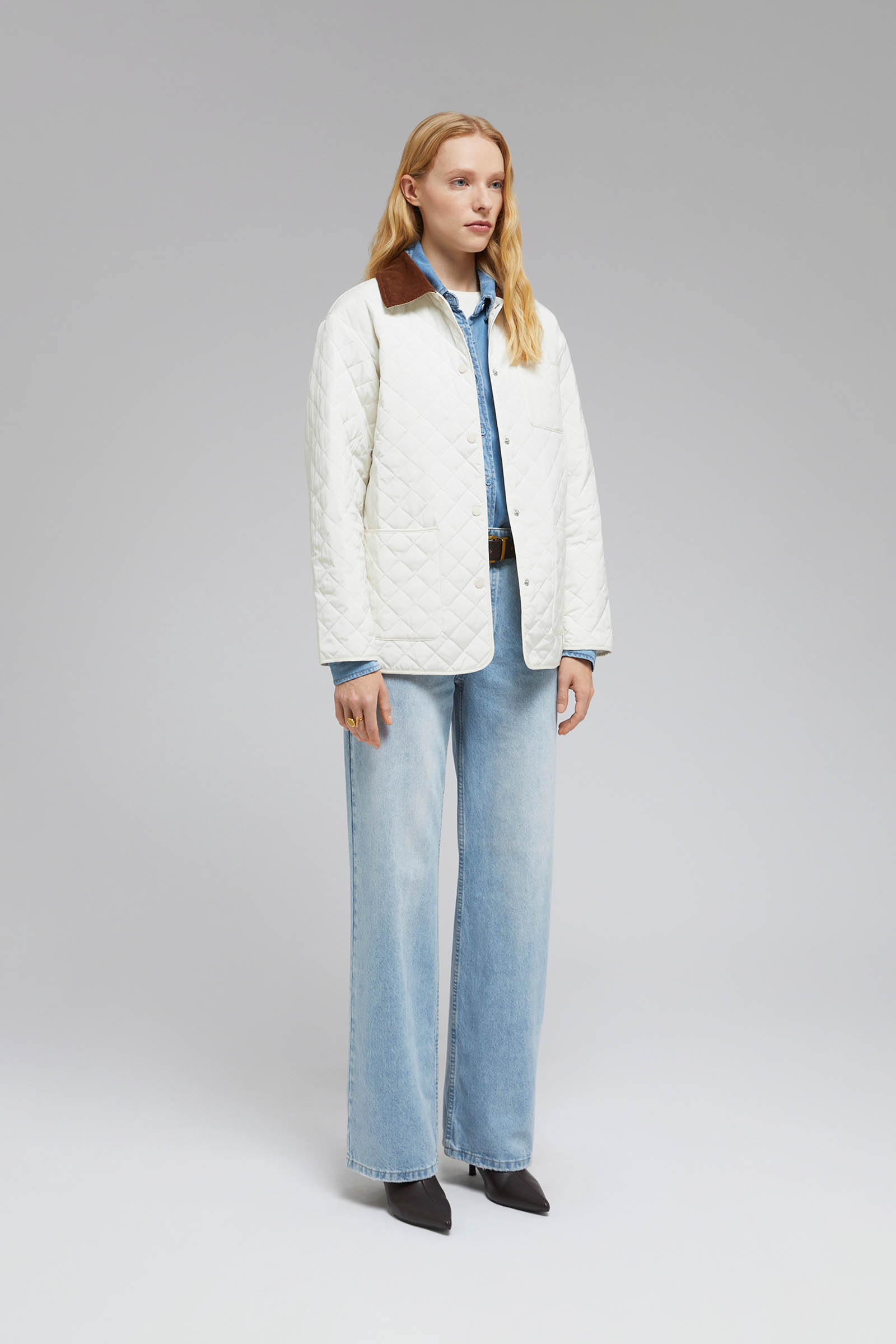 Утепленная куртка с вельветовым воротником