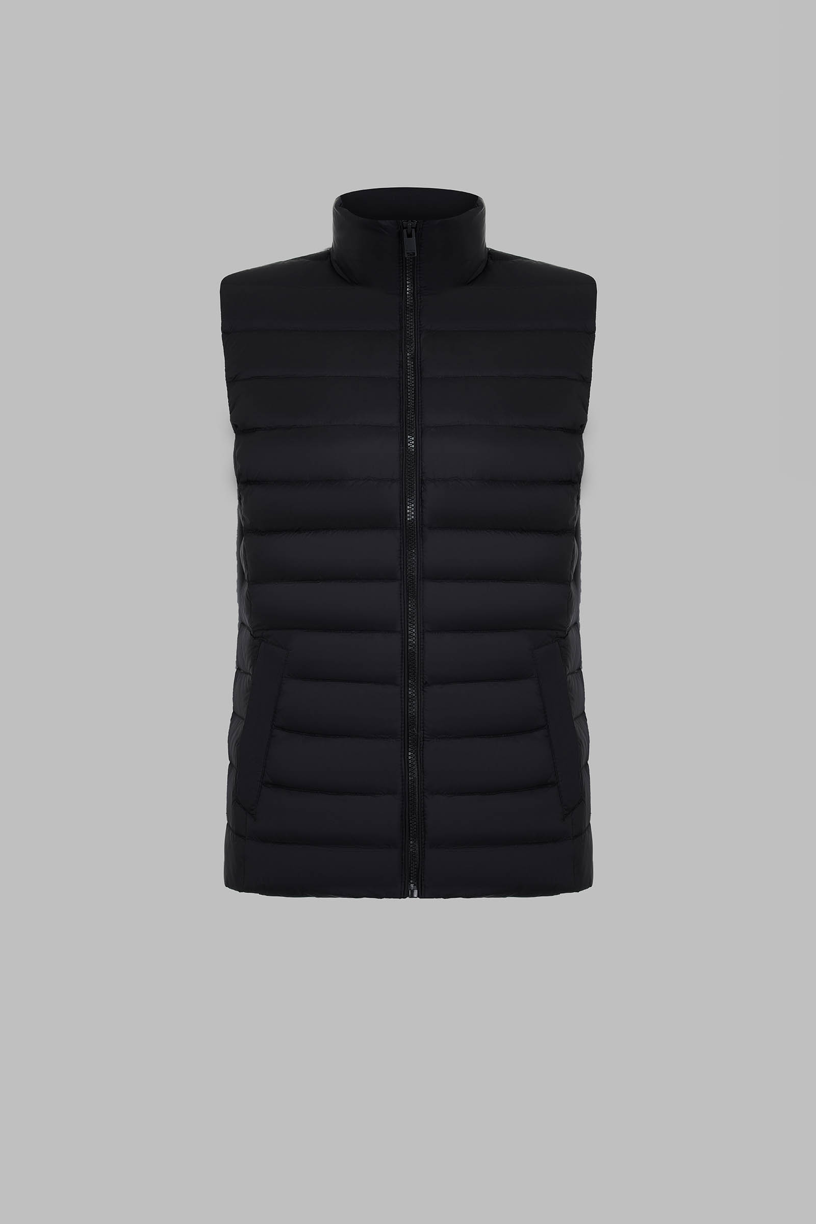 Стеганый пуховый жилет