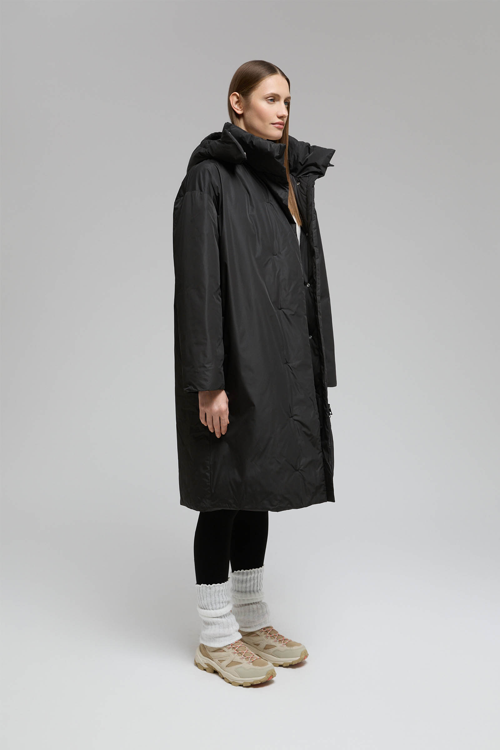 Пуховое пальто с переливающимся эффектом