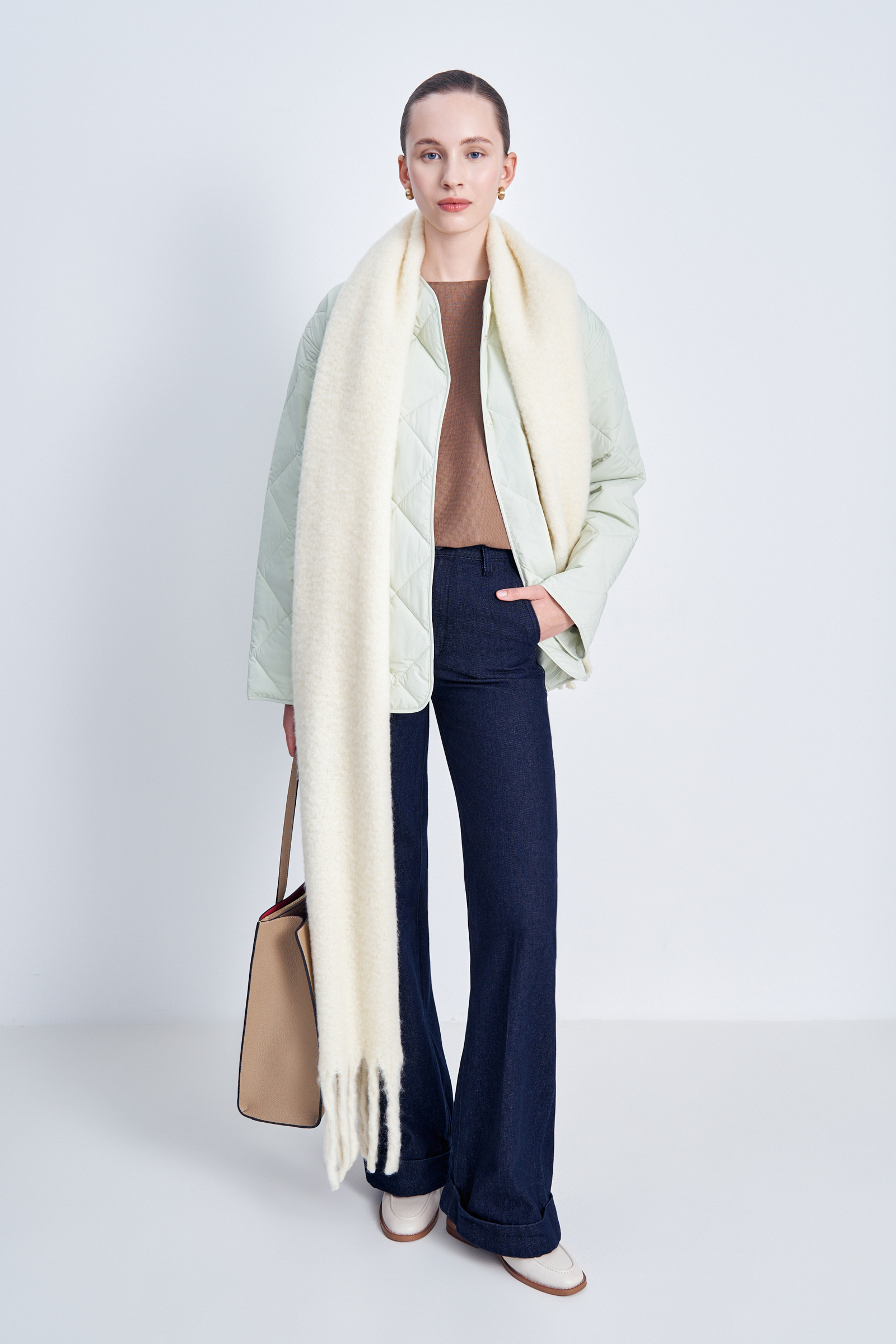 Утепленная куртка с воротником-стойкой