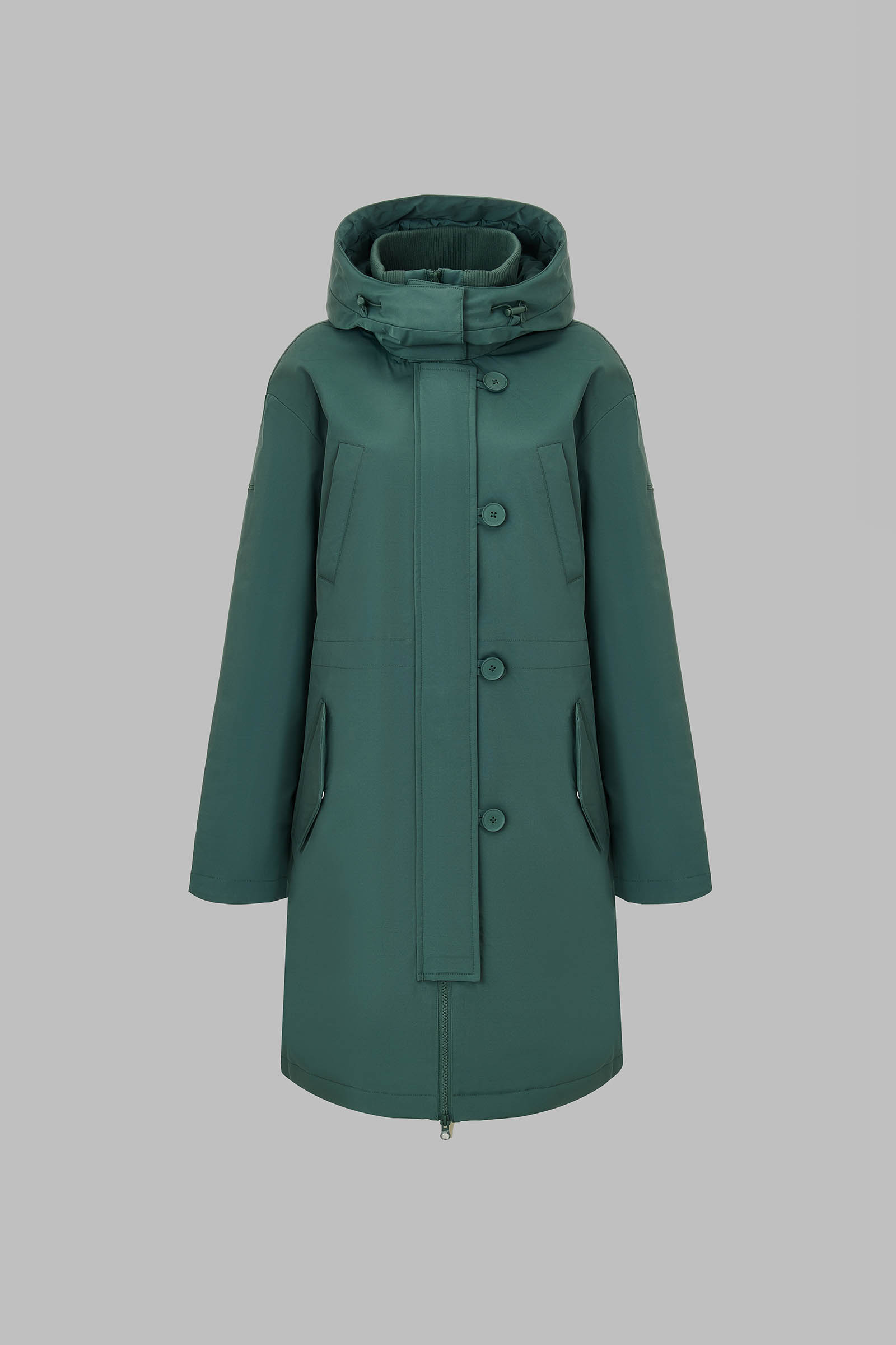 Утепленное пальто с капюшоном