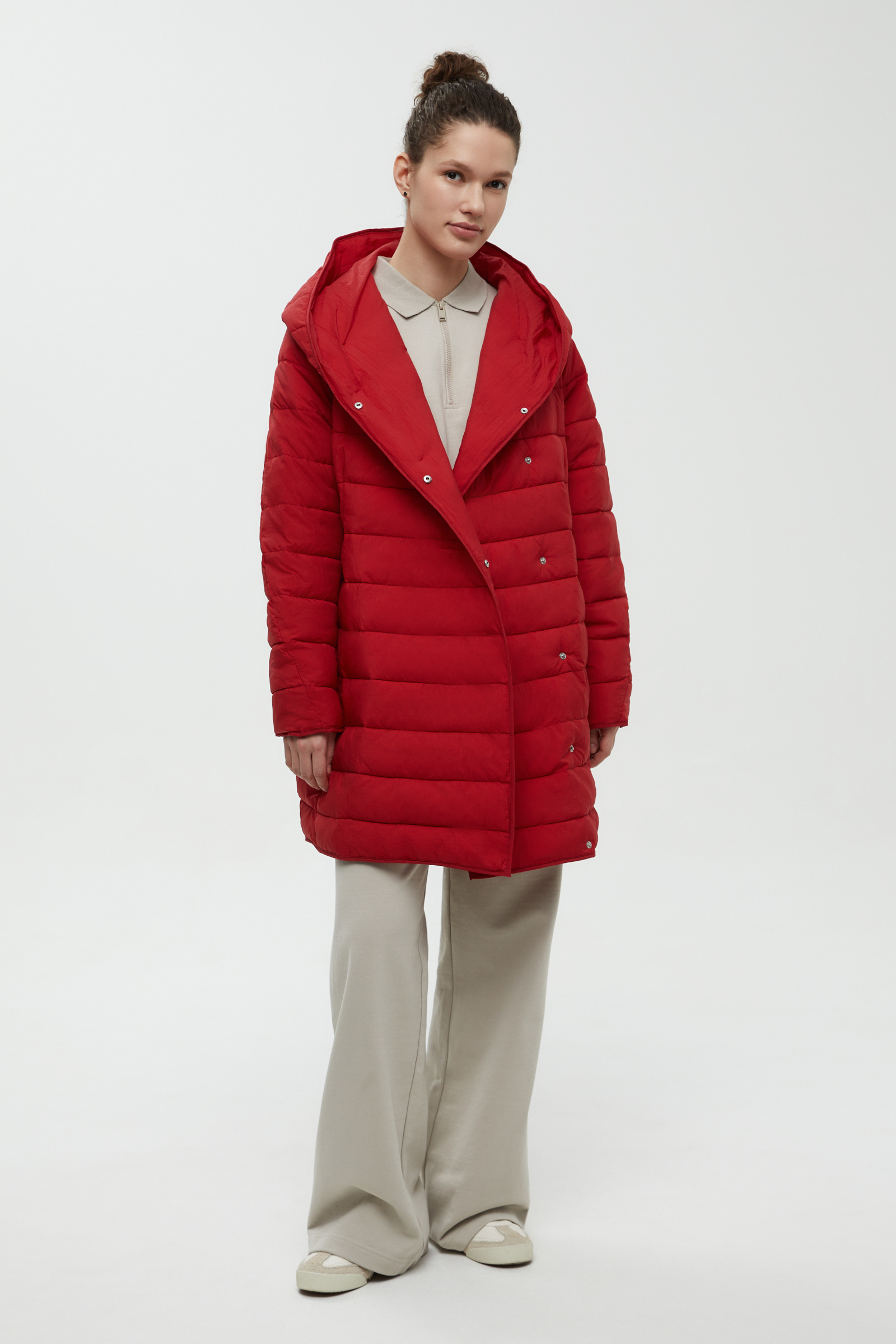 Утепленное полупальто с капюшоном