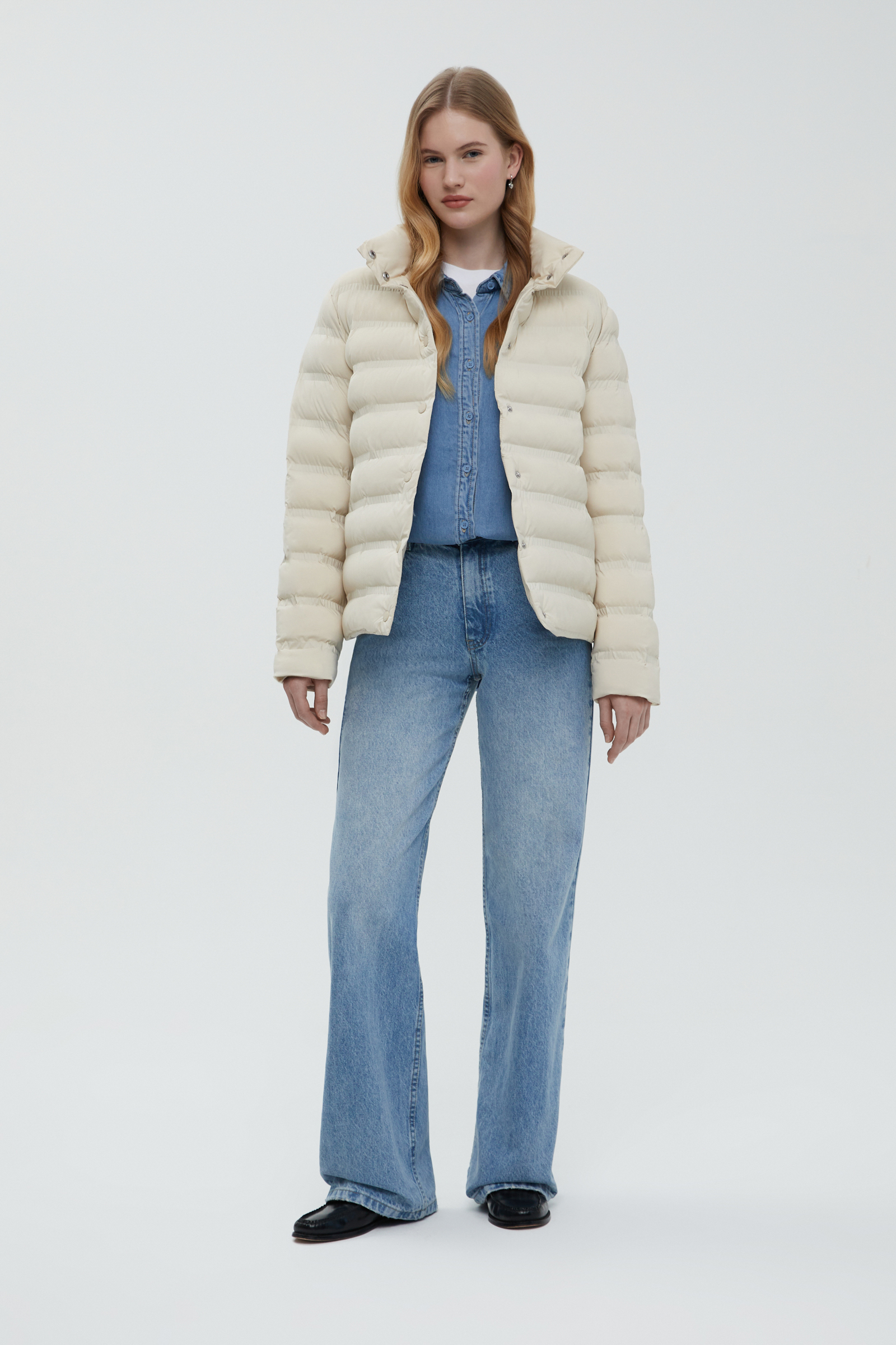 Стеганая куртка приталенного силуэта