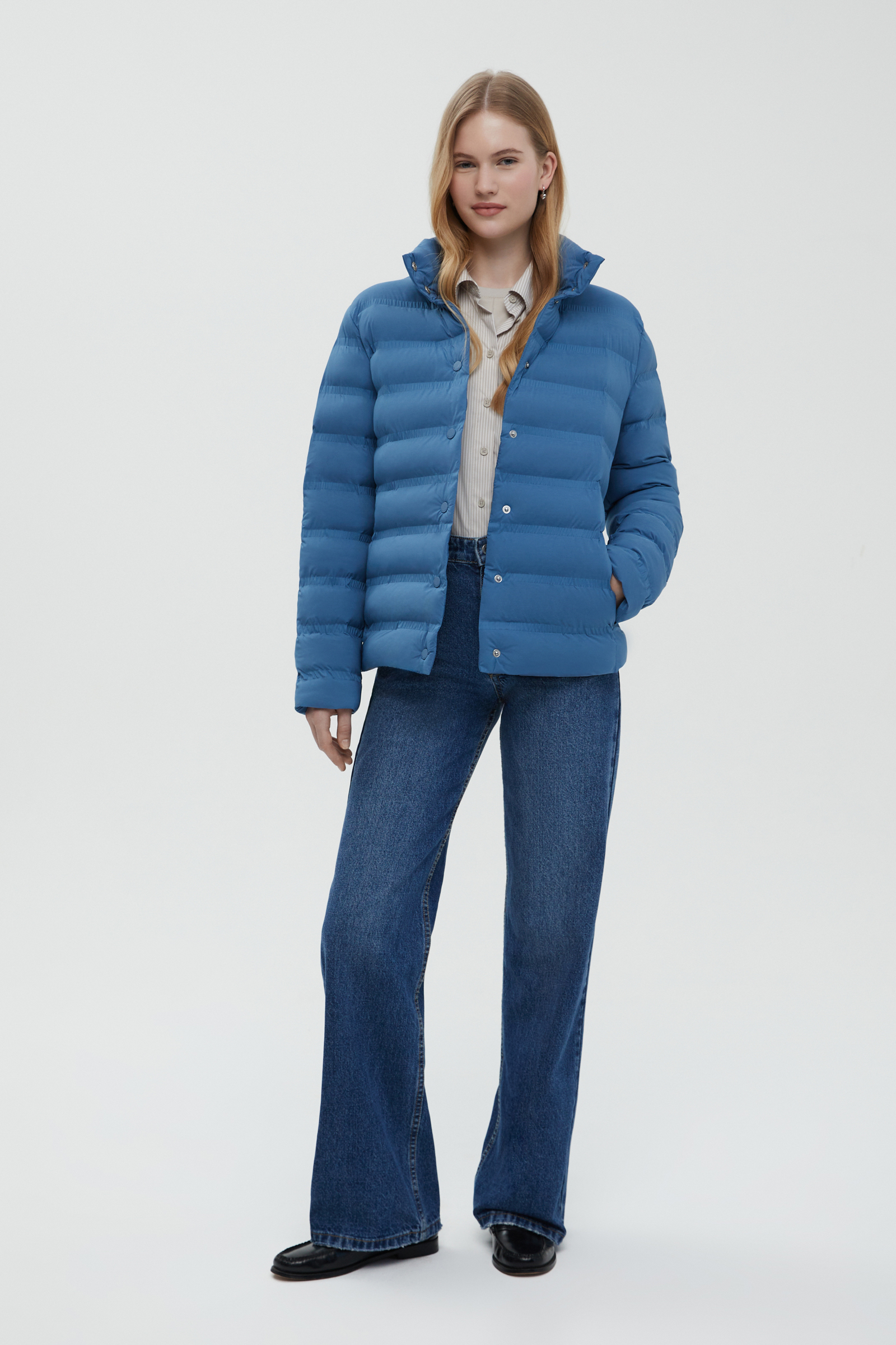 Стеганая куртка приталенного силуэта