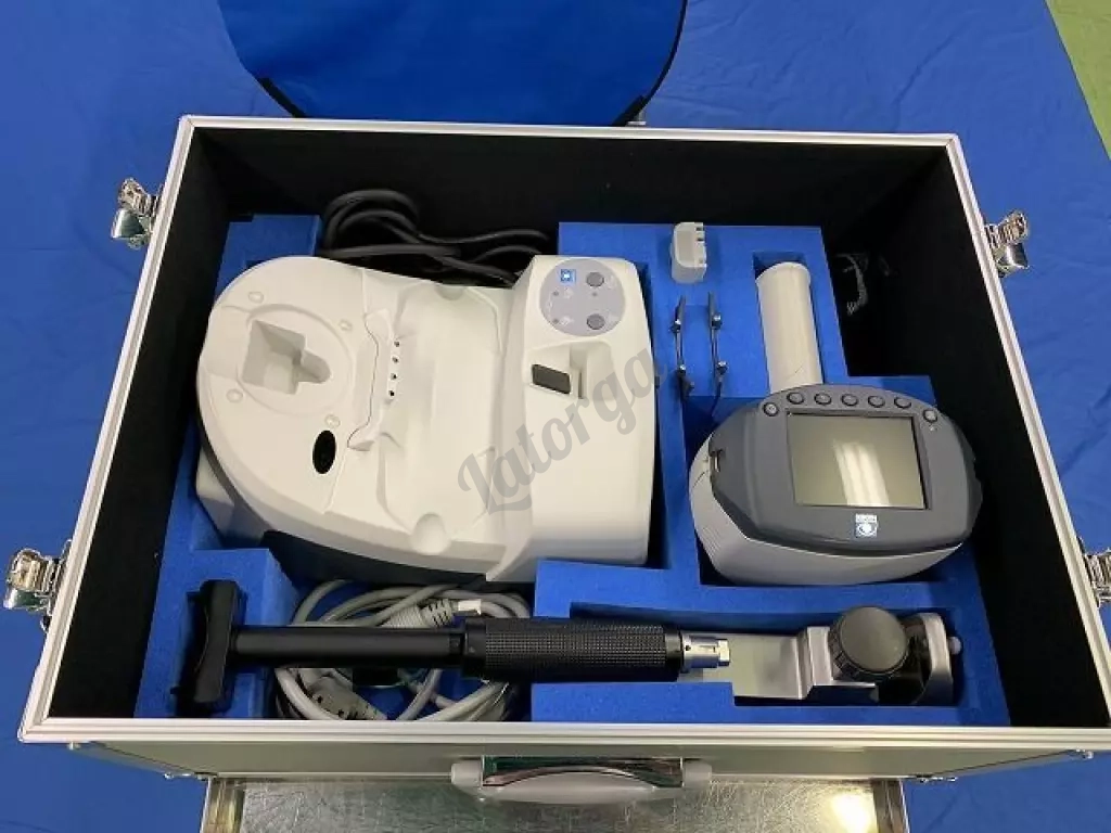 Nidek HandyRef-K Handheld Ref/Keratometer